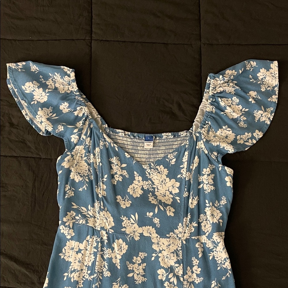Old Navy | Flutter-Sleeve Crepe Midi Dress